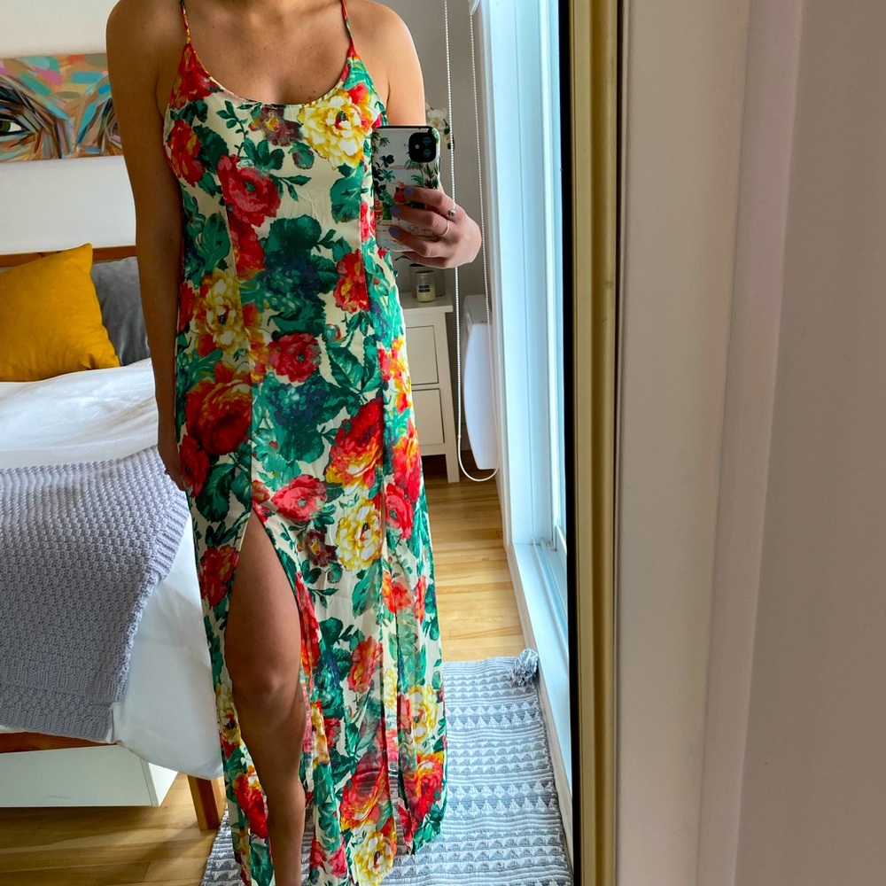 Editorial dress